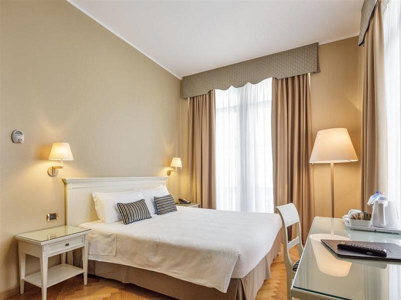 Hotel Continentale Trieste Esterno foto