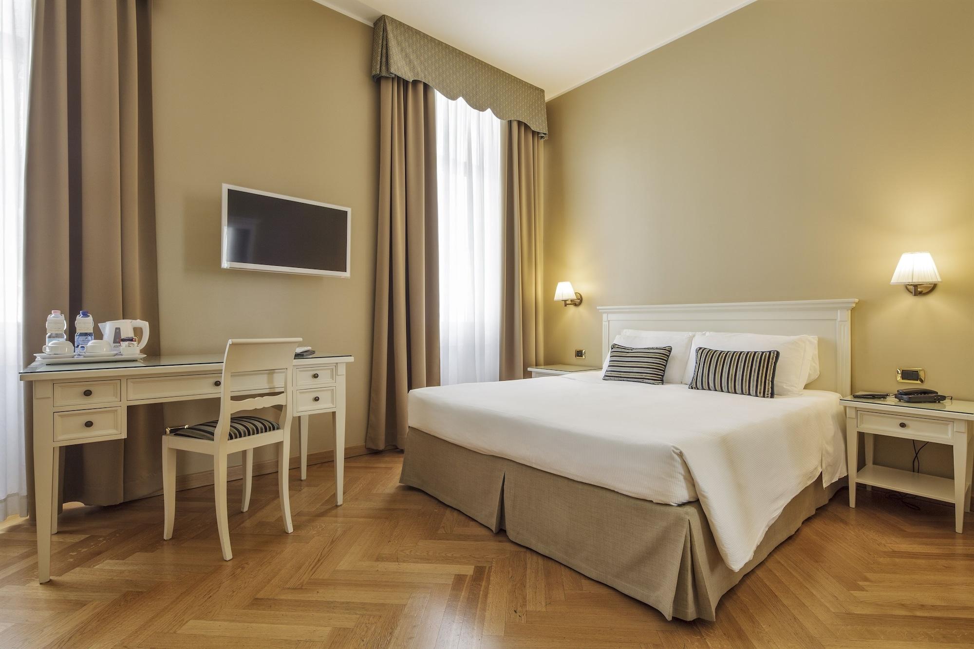 Hotel Continentale Trieste Esterno foto