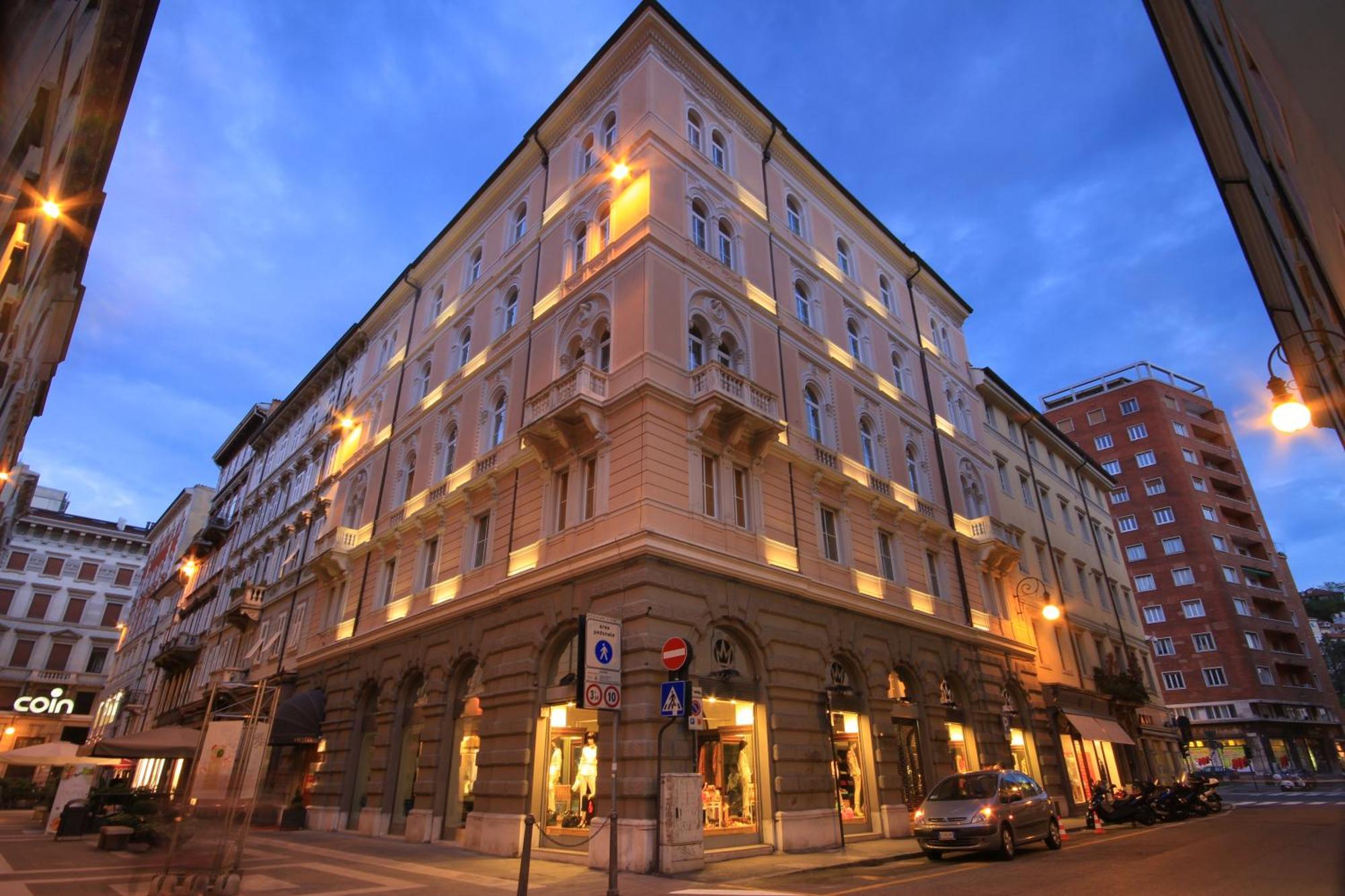 Hotel Continentale Trieste Esterno foto
